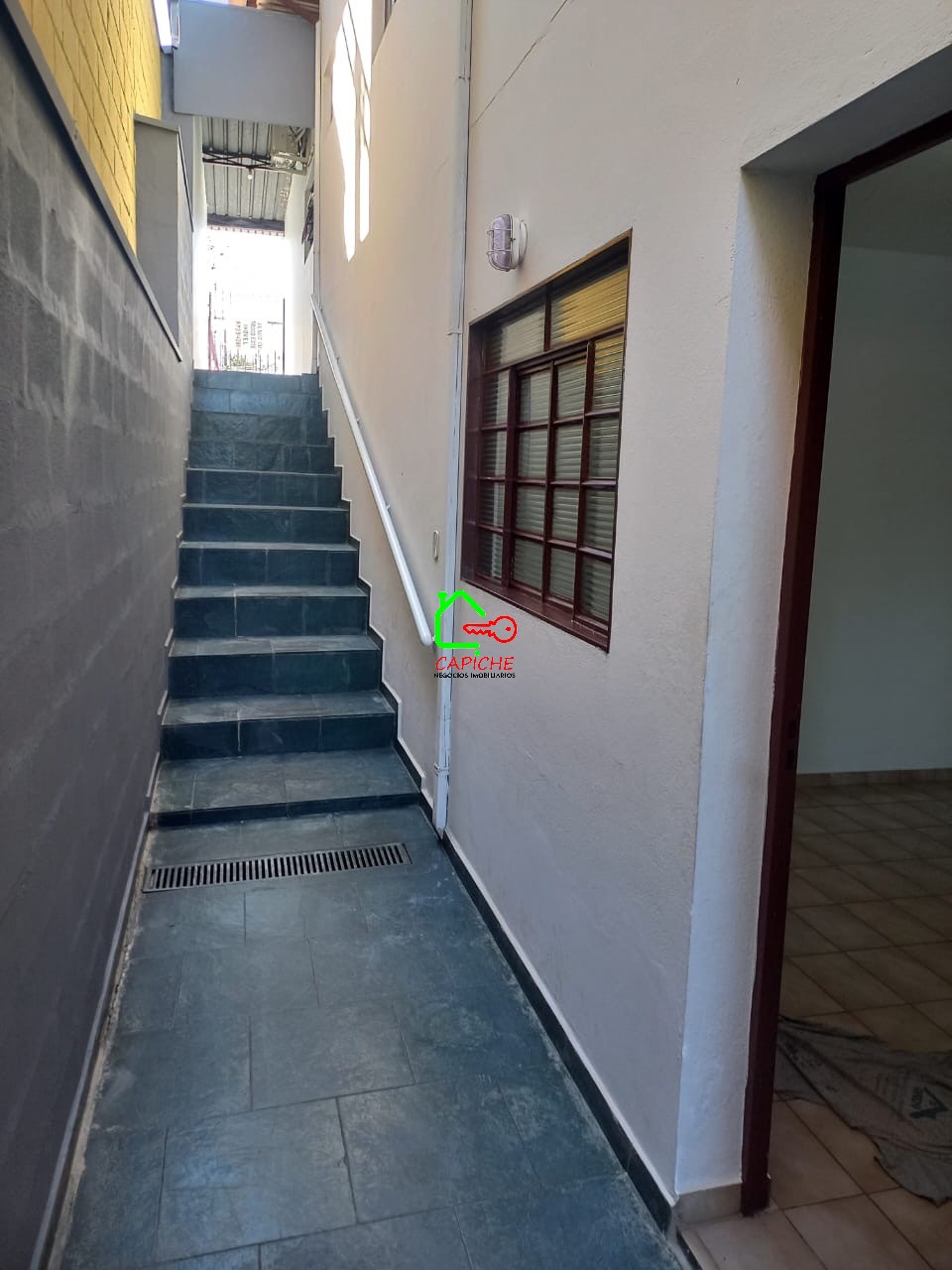 Casa para alugar com 2 quartos, 80m² - Foto 1
