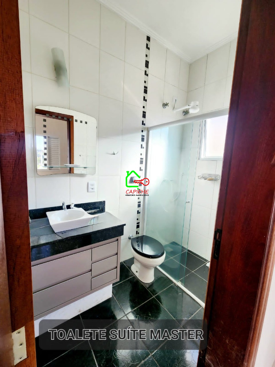 Casa de Condomínio para alugar com 3 quartos, 250m² - Foto 14