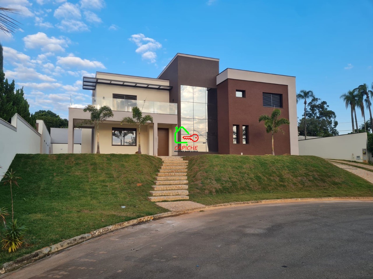 Casa de Condomínio à venda com 4 quartos, 720m² - Foto 3