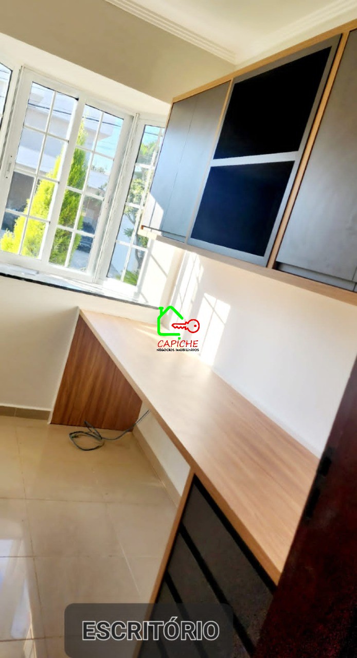 Casa de Condomínio para alugar com 3 quartos, 250m² - Foto 5