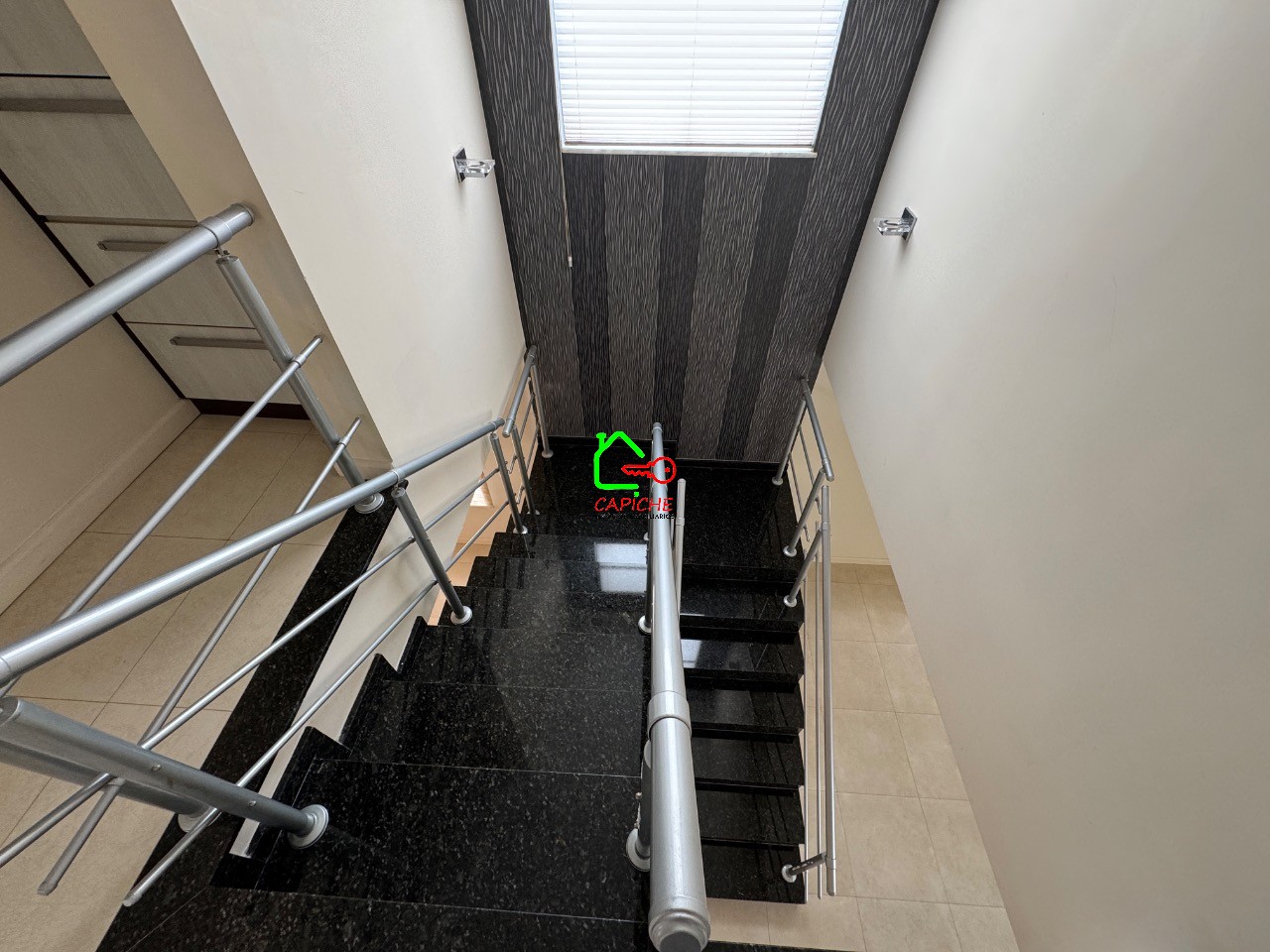 Casa de Condomínio à venda com 3 quartos, 372m² - Foto 18