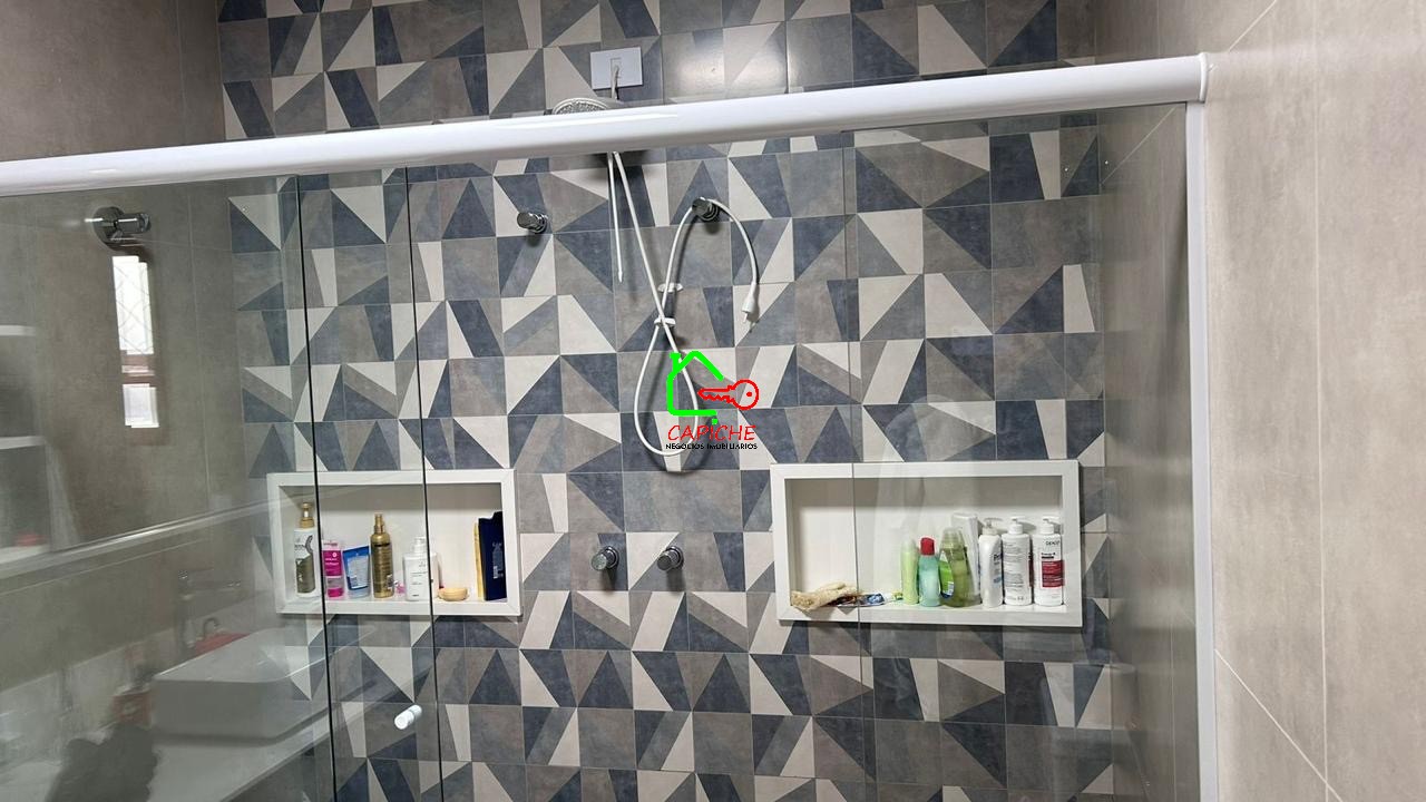 Casa de Condomínio à venda com 5 quartos, 280m² - Foto 15