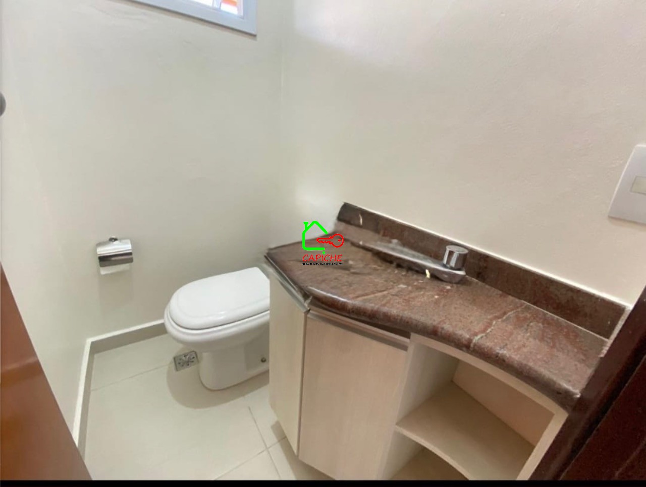 Casa para alugar com 3 quartos, 300m² - Foto 15