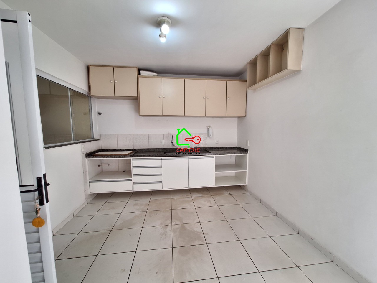 Casa de Condomínio para alugar com 2 quartos, 74m² - Foto 3