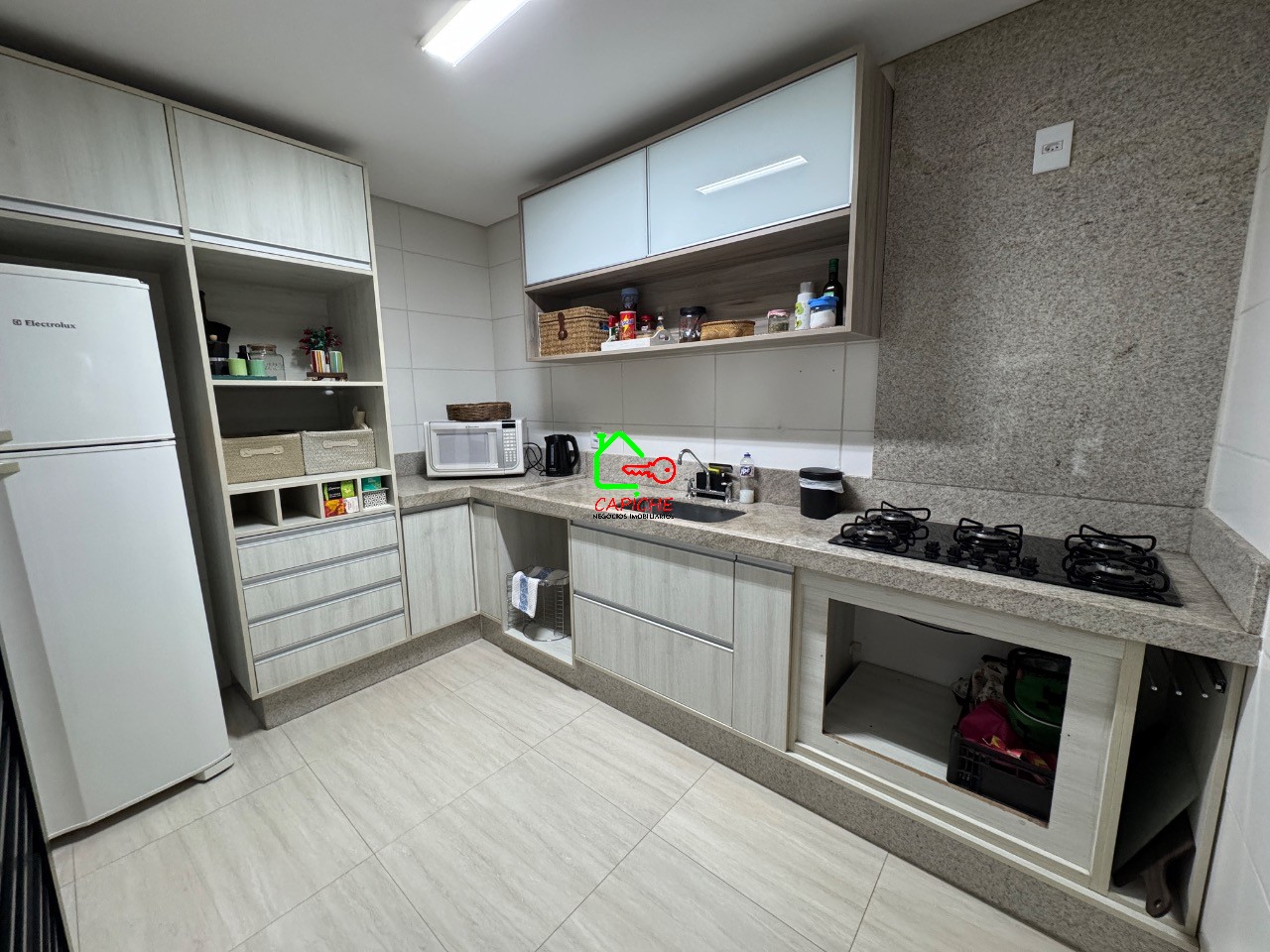 Cobertura à venda com 3 quartos, 180m² - Foto 3