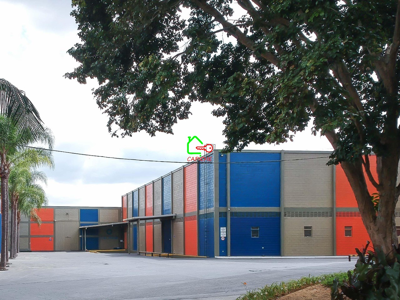 Depósito-Galpão-Armazém para alugar, 1750m² - Foto 1