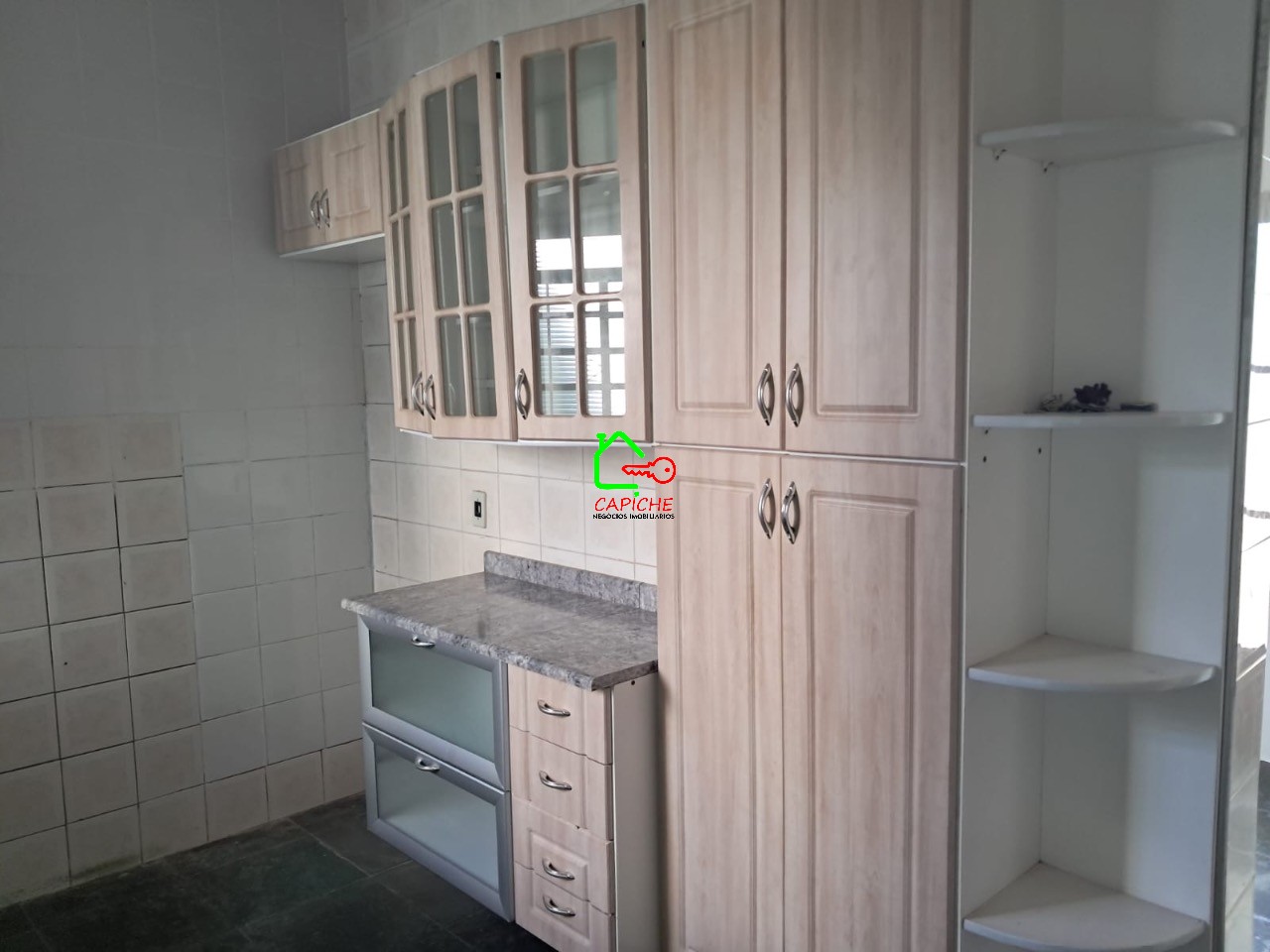 Casa para alugar com 3 quartos, 393m² - Foto 9