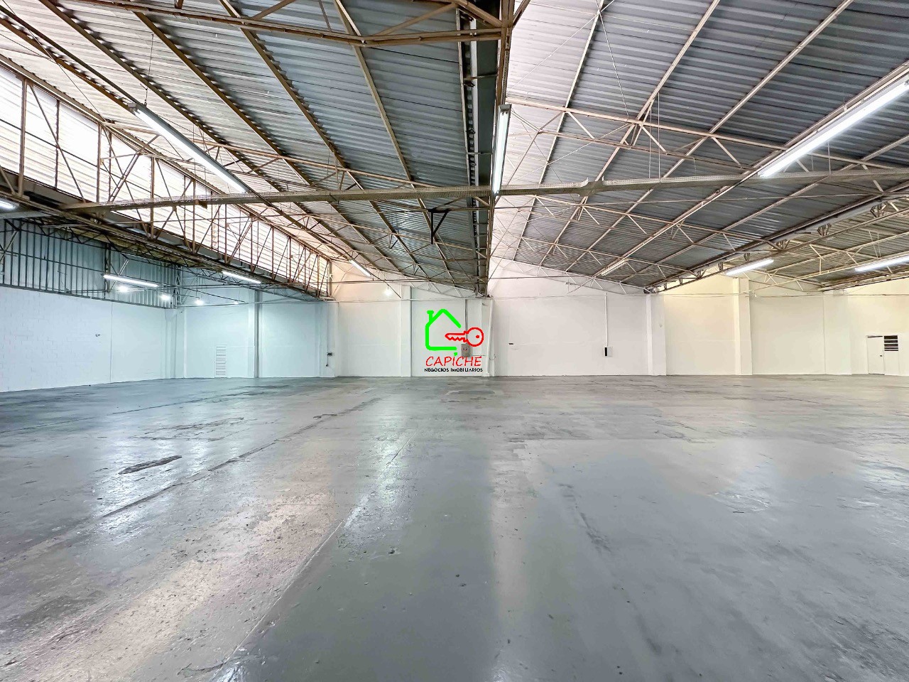 Depósito-Galpão-Armazém para alugar, 1400m² - Foto 8