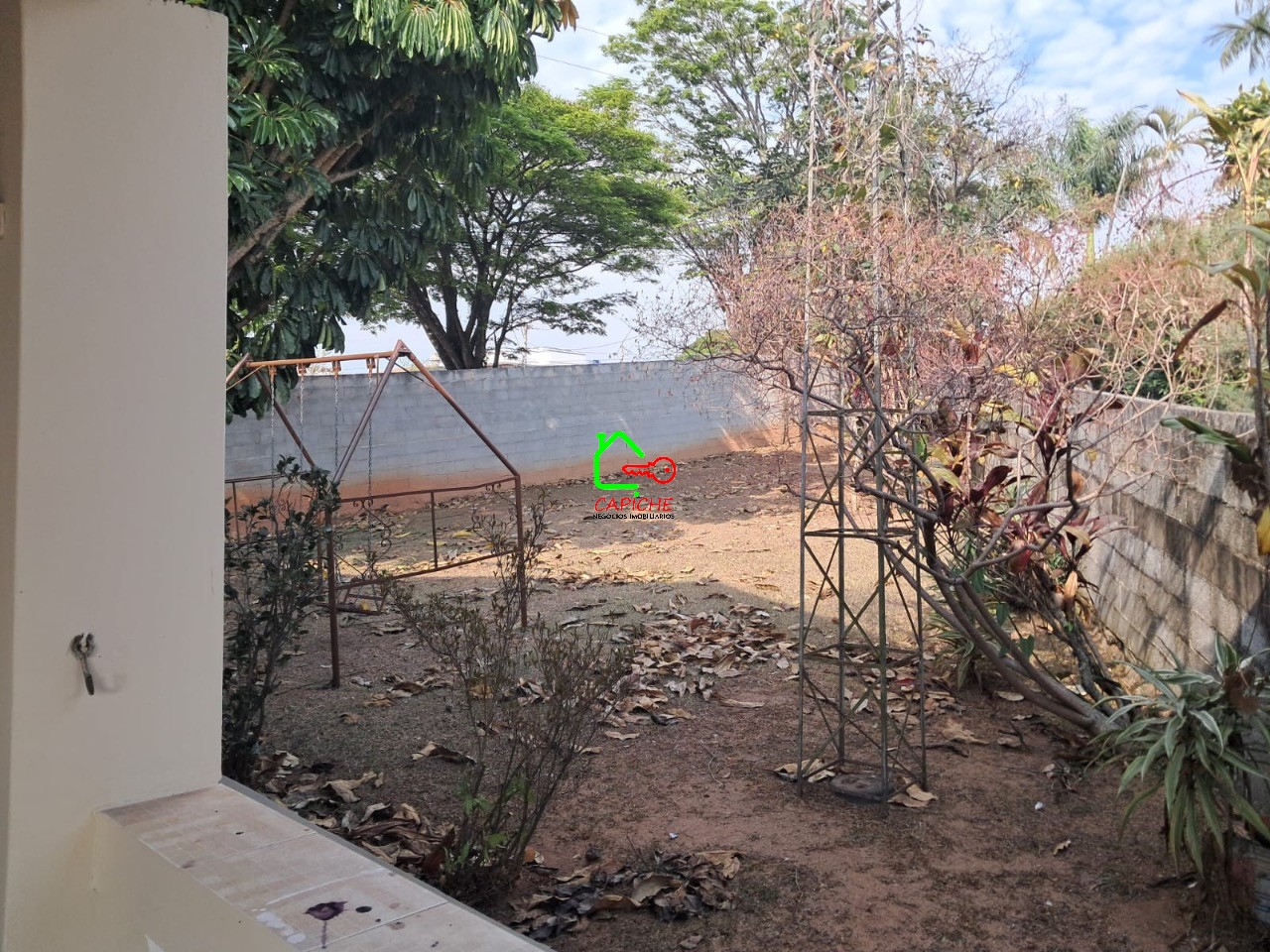 Casa para alugar com 3 quartos, 1000m² - Foto 28