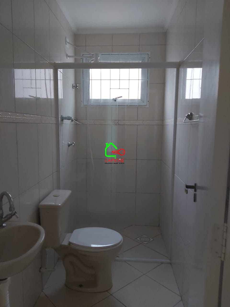 Apartamento à venda com 3 quartos, 75m² - Foto 2