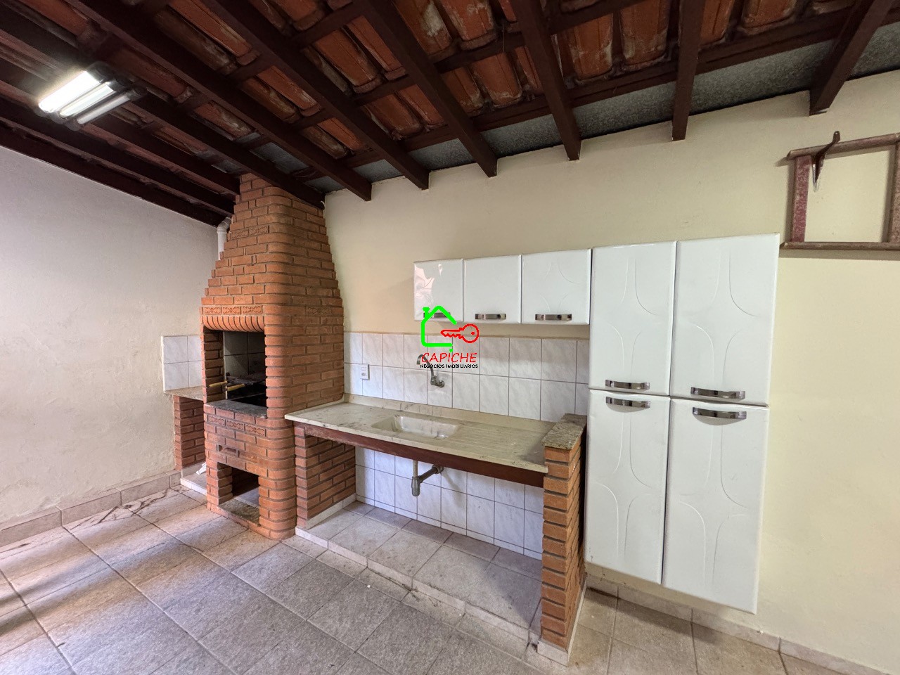 Casa à venda e aluguel com 3 quartos, 260m² - Foto 25