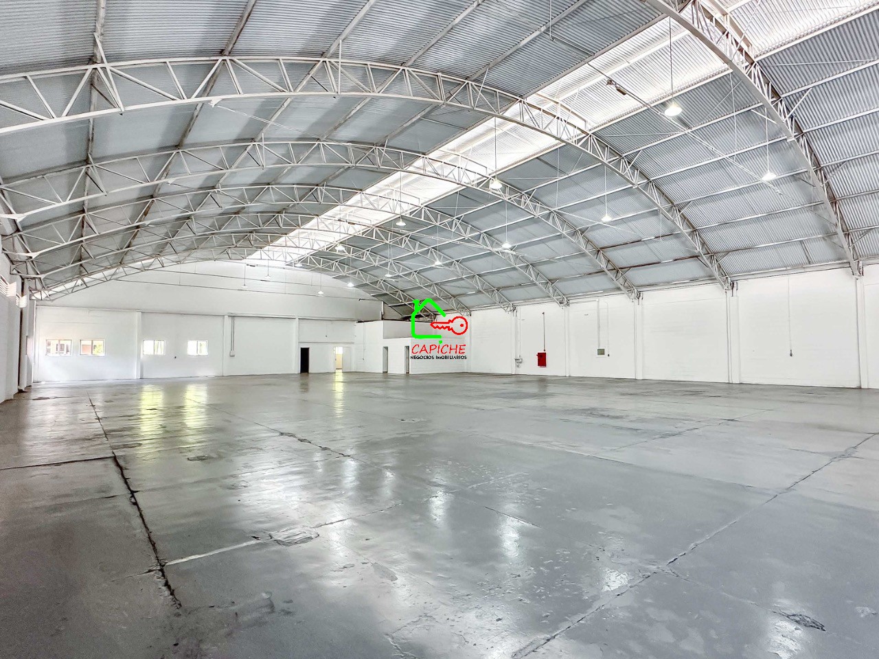 Depósito-Galpão-Armazém para alugar, 1400m² - Foto 22