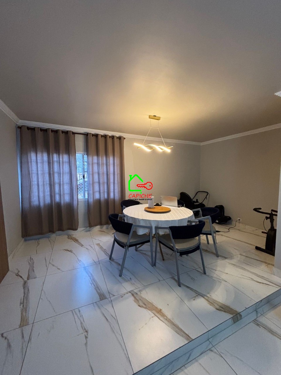 Apartamento à venda com 3 quartos, 170m² - Foto 2
