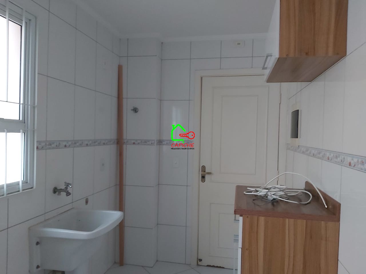 Apartamento à venda com 3 quartos, 75m² - Foto 4
