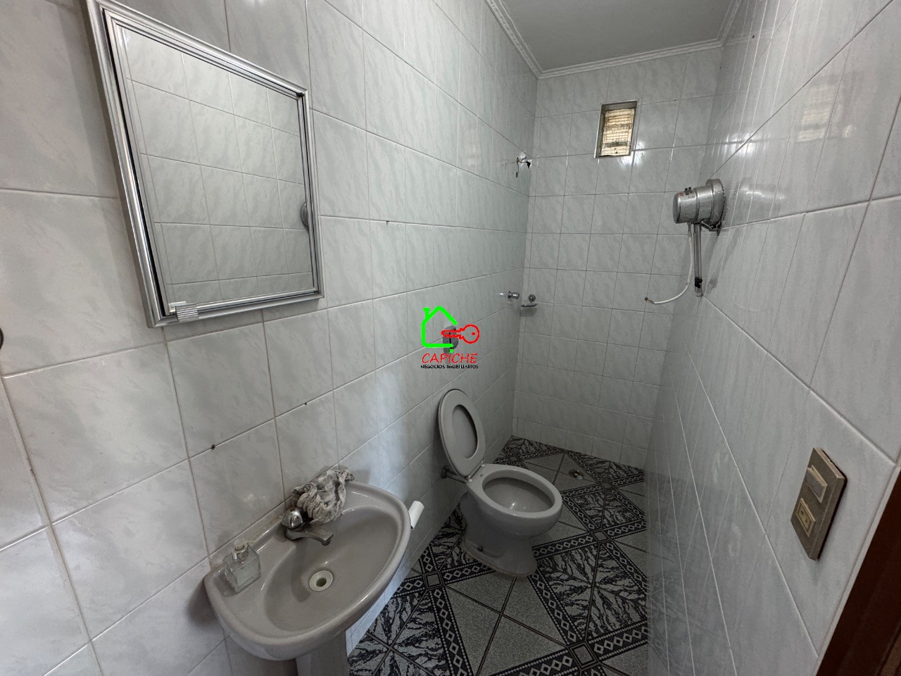 Casa à venda e aluguel com 3 quartos, 260m² - Foto 4