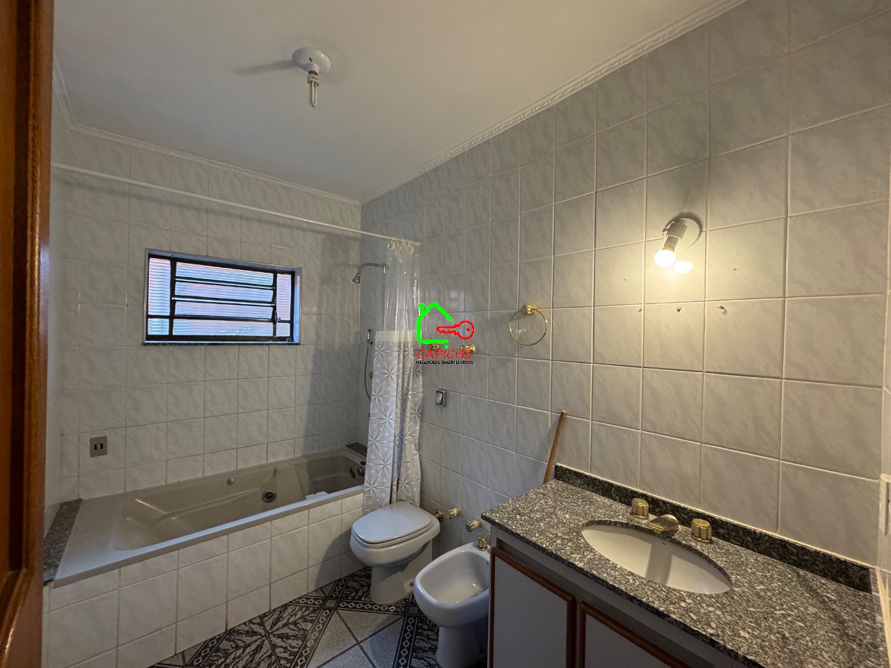Casa à venda e aluguel com 3 quartos, 260m² - Foto 22