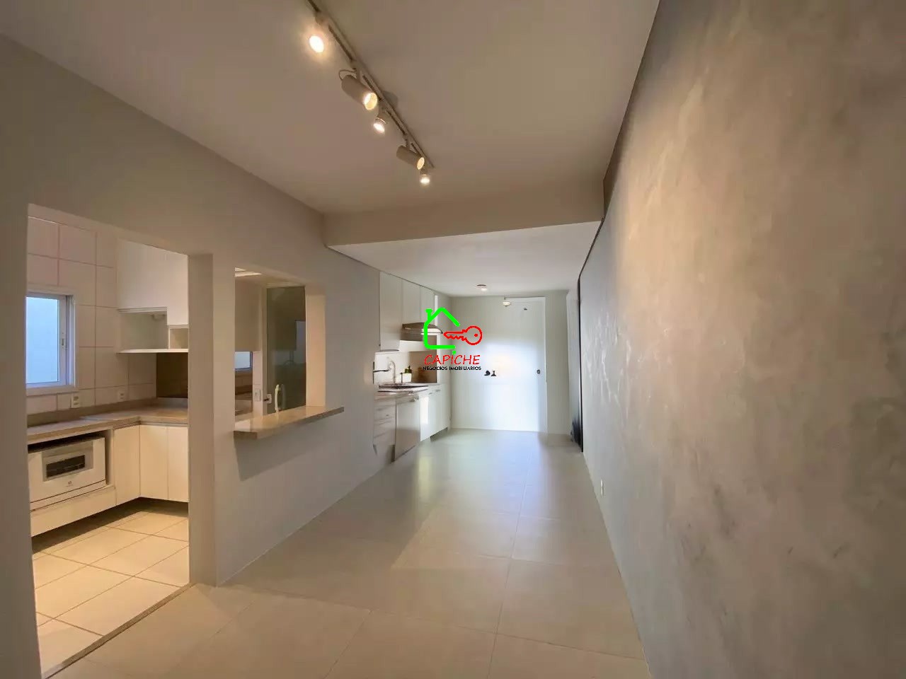 Casa de Condomínio para alugar com 3 quartos, 191m² - Foto 1