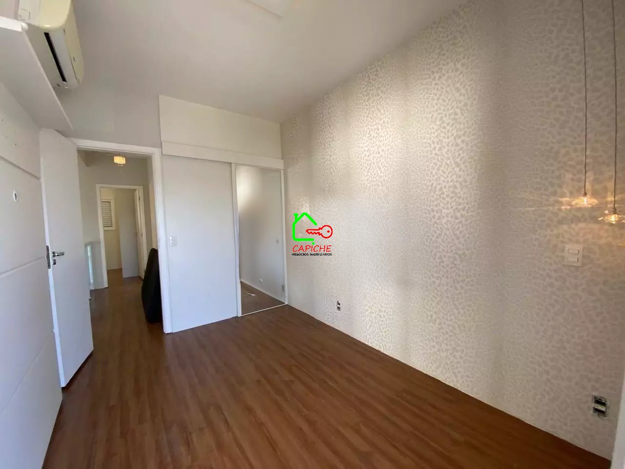 Casa de Condomínio para alugar com 3 quartos, 191m² - Foto 2
