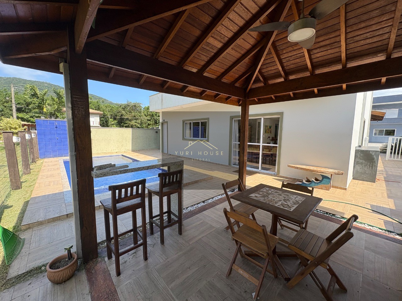 Casa, 6 quartos, 300 m² - Foto 2