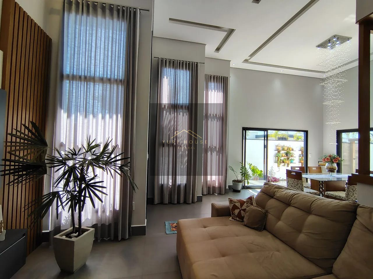 Casa, 3 quartos, 190 m² - Foto 1