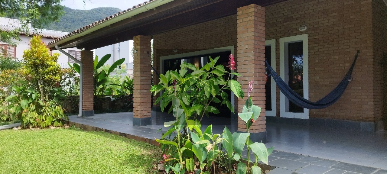 Casa, 4 quartos, 268 m² - Foto 4