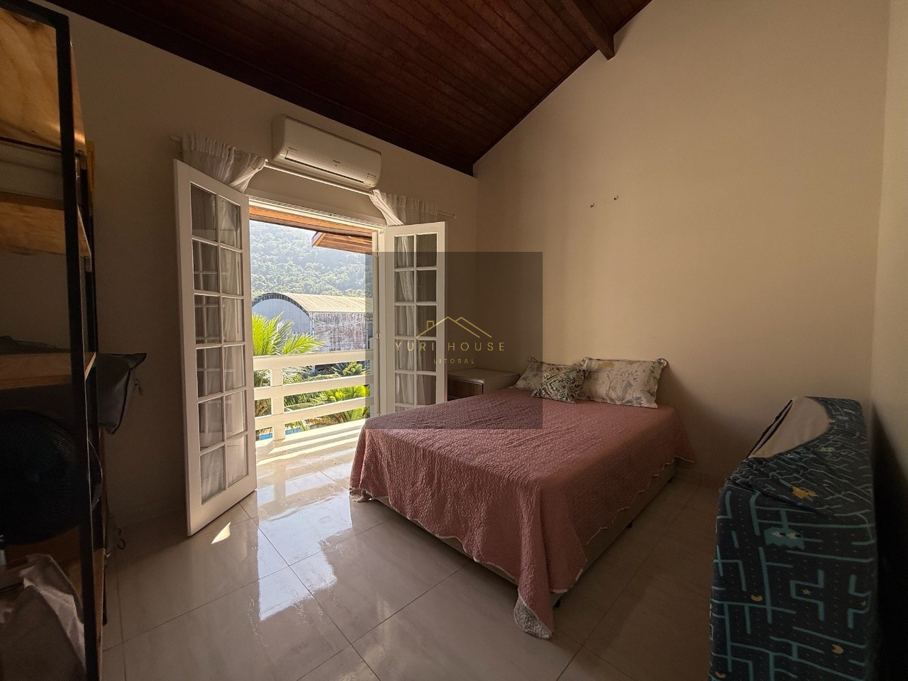 Casa, 3 quartos, 226 m² - Foto 11