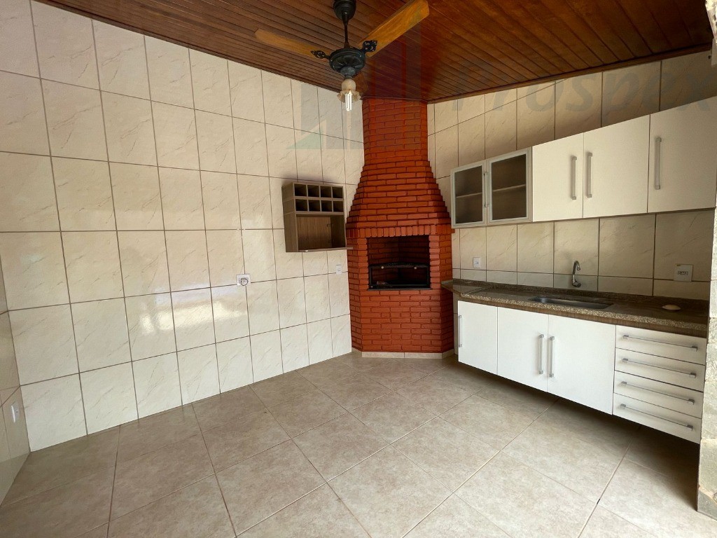 Imperdível! Casa à venda em Catanduva-SP, Parque Glória III: 3 quartos, 1 suíte, 2 vagas de garagem, 220m². - foto 17