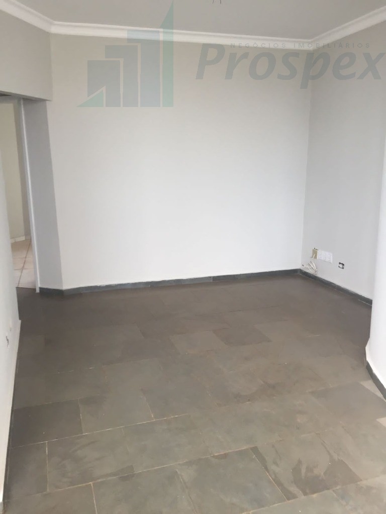 Apartamento à venda com 3 quartos, 94m² - Foto 1