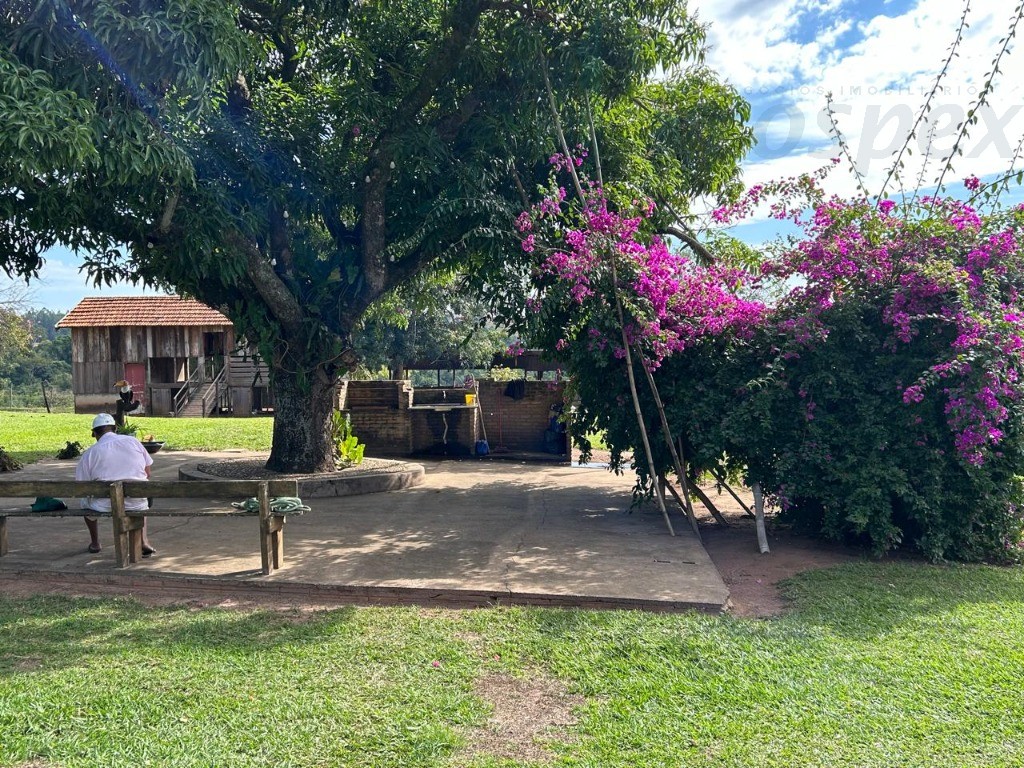 Oportunidade Única: Sítio à venda em Balbinos-SP, com 14,36 alqueires de área no bairro X. Confira já!