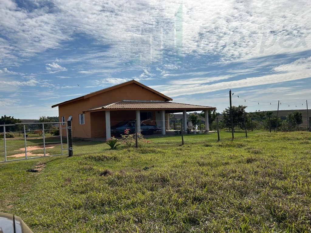Oportunidade Única: Sítio à venda em Balbinos-SP, com 14,36 alqueires de área no bairro X. Confira já!