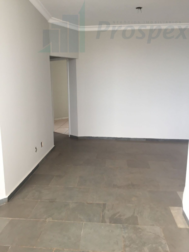 Apartamento à venda com 3 quartos, 94m² - Foto 4