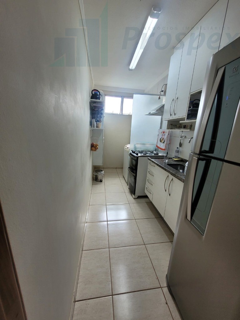 Apartamento à venda com 2 quartos, 60m² - Foto 4