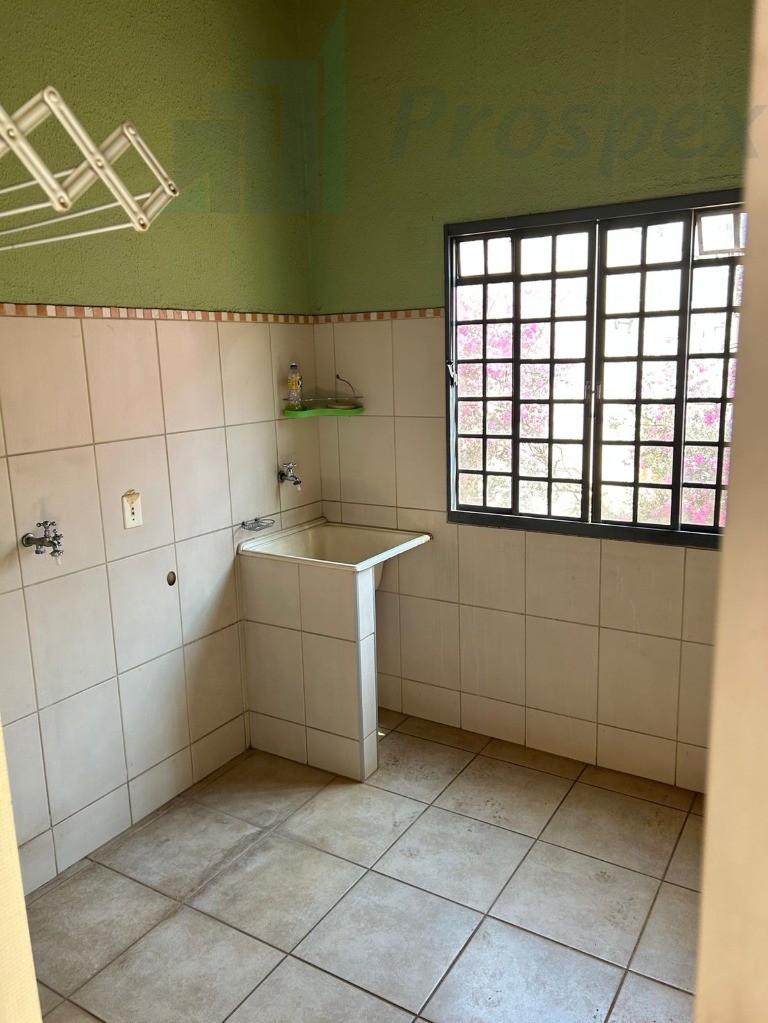 Imperdível: Casa à venda em Catanduva-SP, Parque Iracema, 4 quartos, 4 suítes, 292,95m² de área!