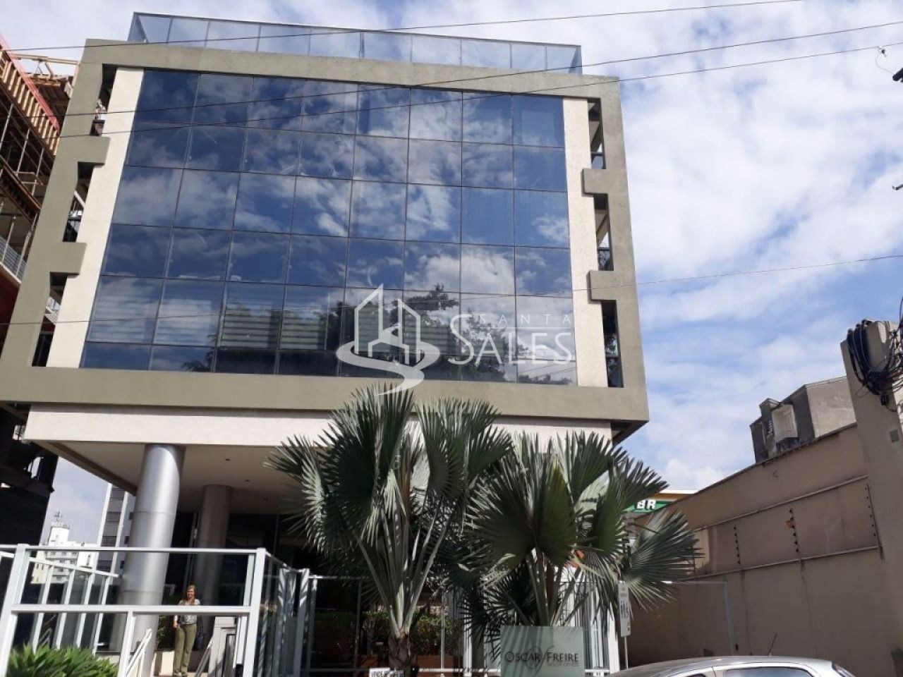 Prédio Inteiro - Foto 1