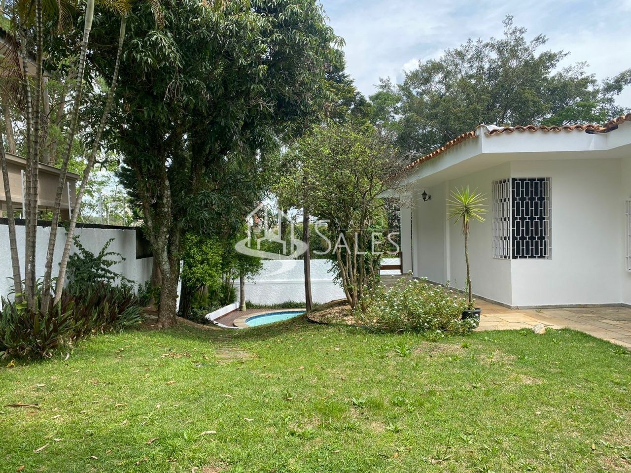 Casa para alugar com 4 quartos, 450m² - Foto 17