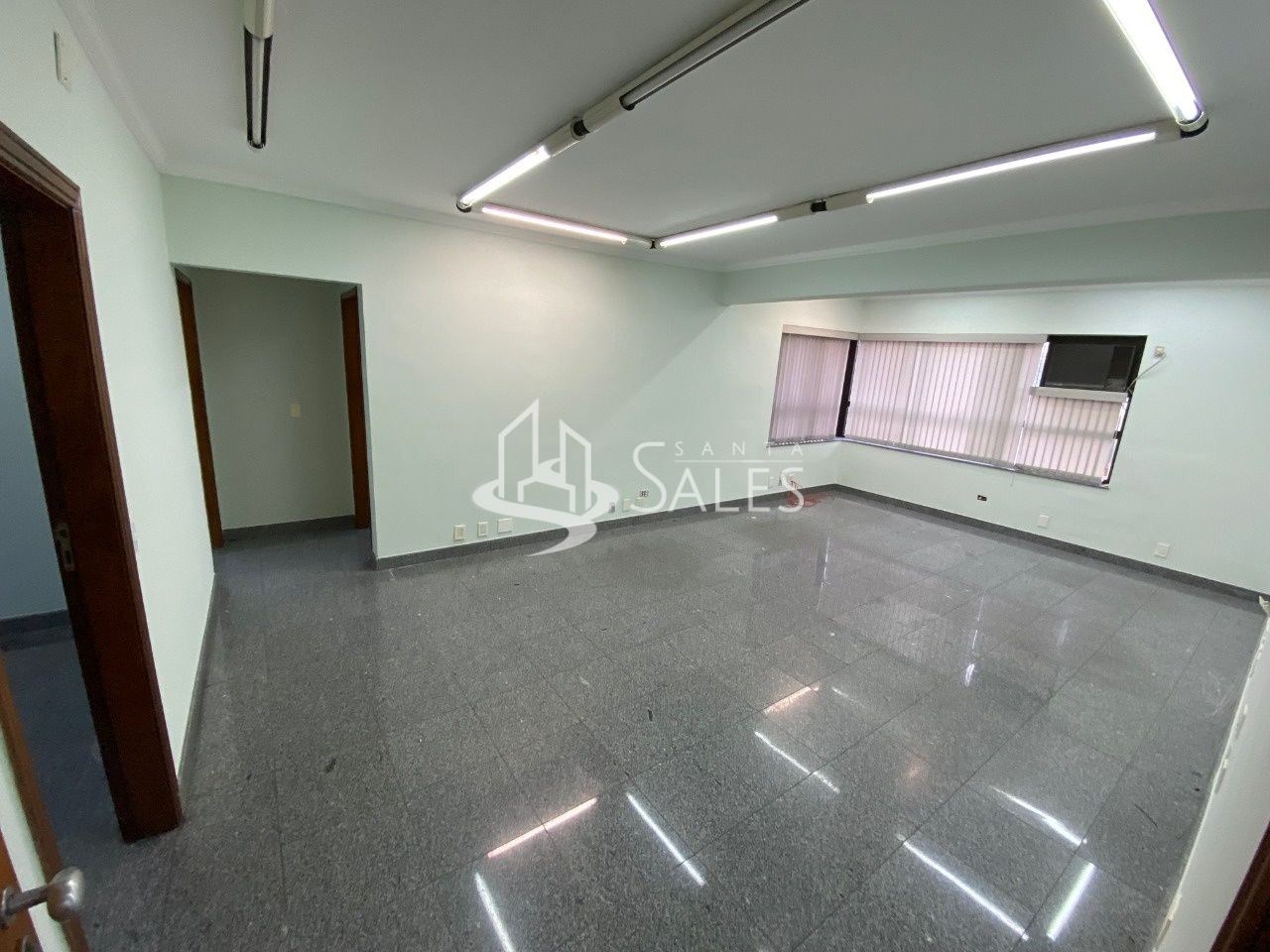 Sala-Conjunto, 200 m² - Foto 1