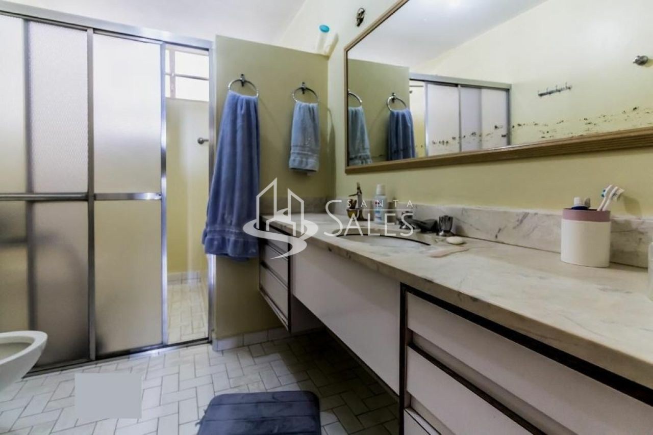 Apartamento para alugar com 4 quartos, 220m² - Foto 10