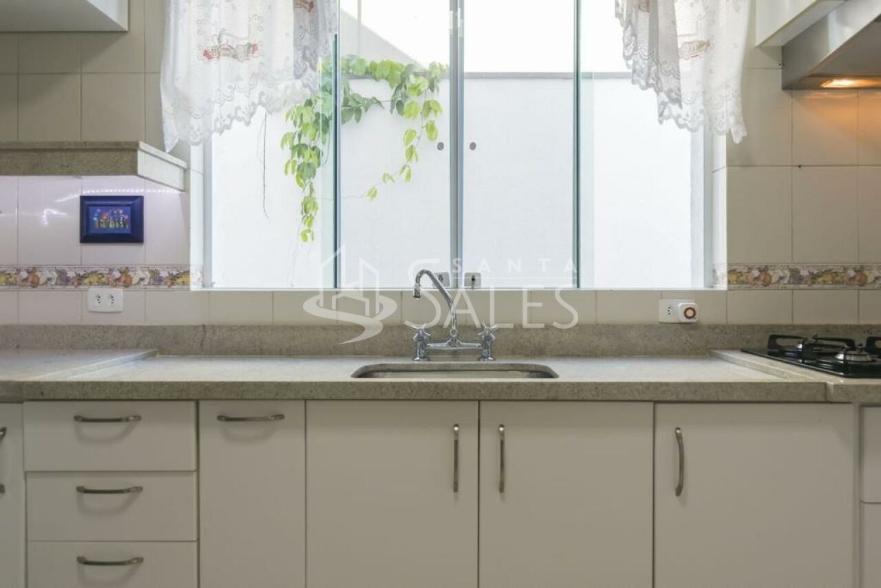 Casa à venda com 3 quartos, 270m² - Foto 18
