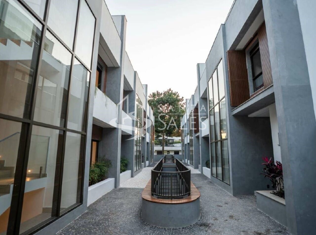 Sobrado, 4 quartos, 650 m² - Foto 1