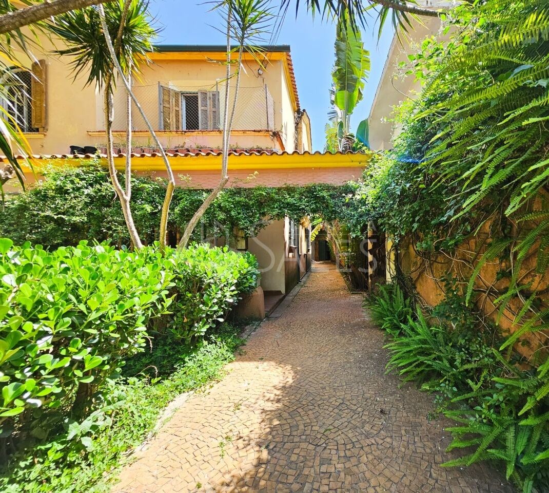 Sobrado, 3 quartos, 300 m² - Foto 1