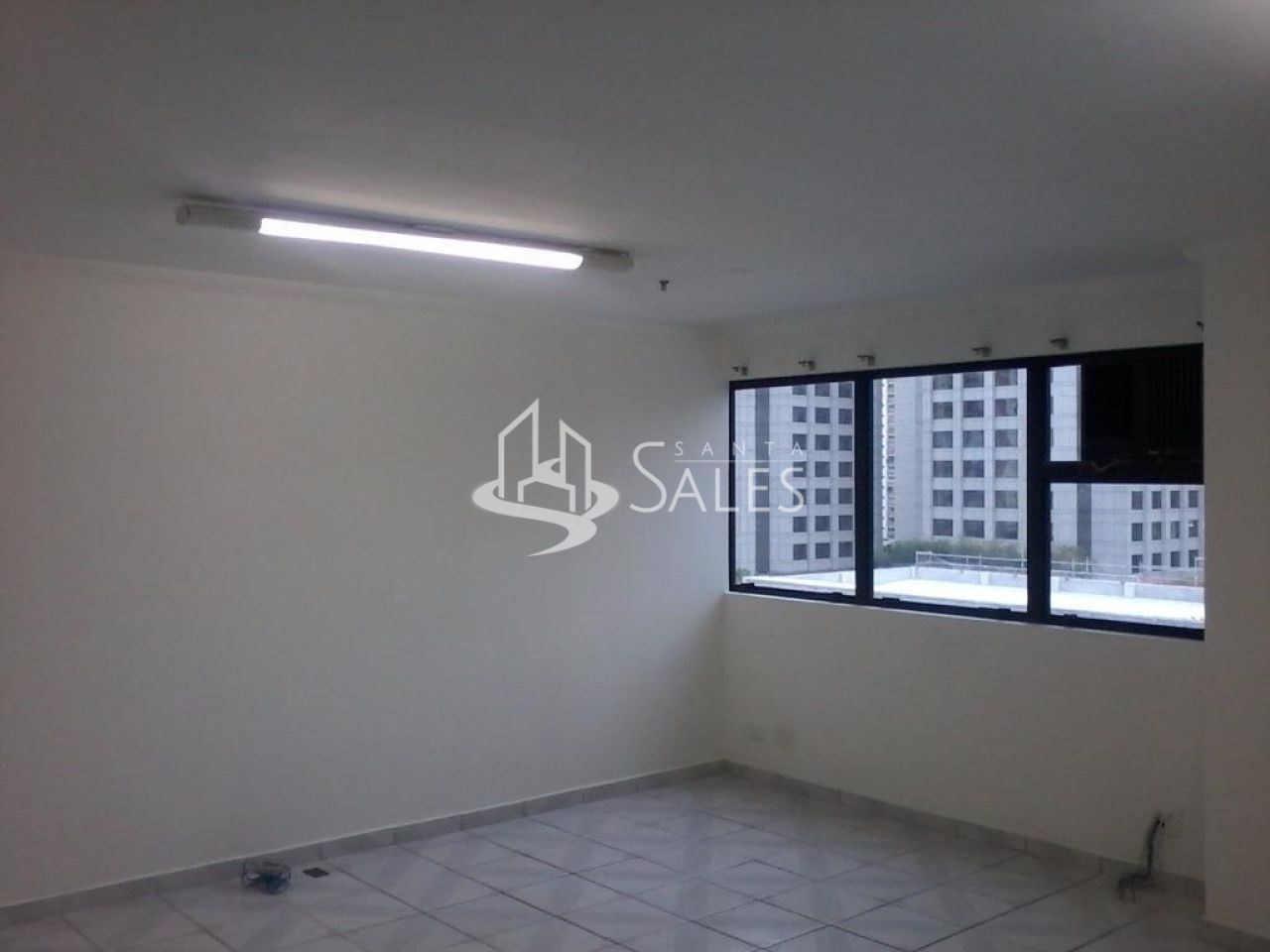 Imóvel Comercial Padrão à venda com 1 quarto, 36m² - Foto 1