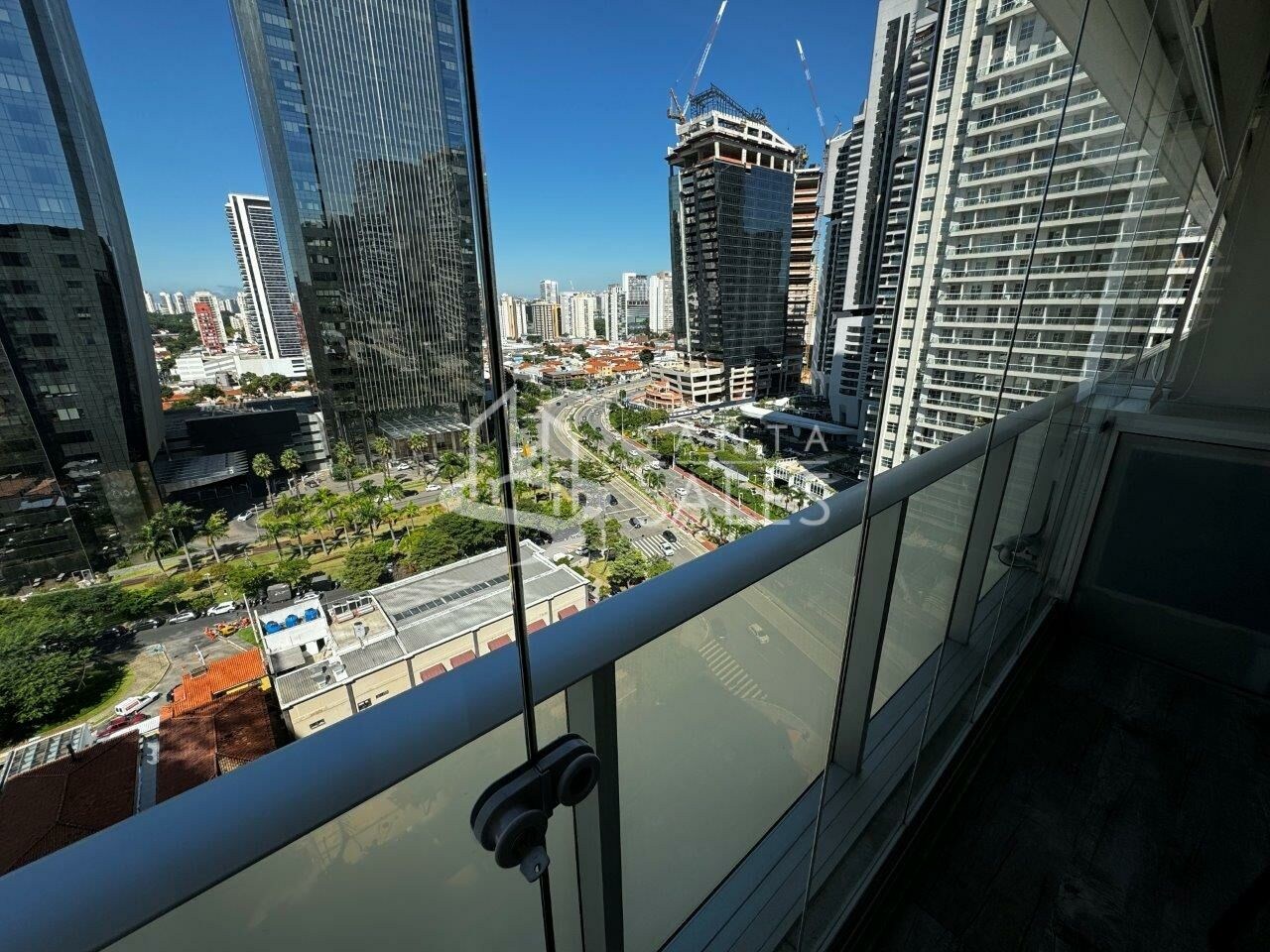 Apartamento, 1 quarto, 33 m² - Foto 2