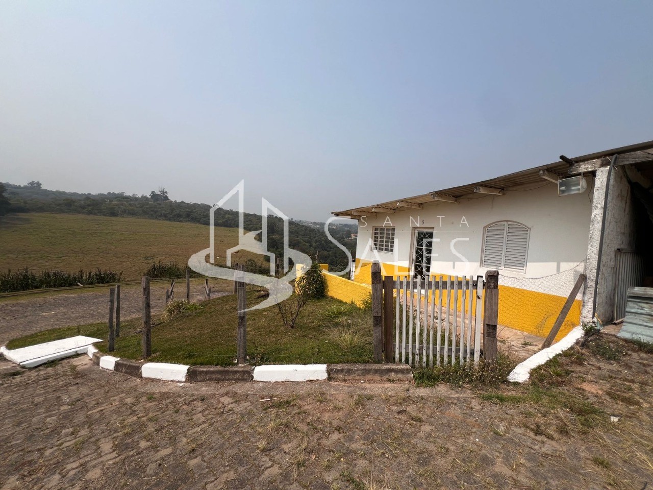 Casa para alugar com 2 quartos, 60m² - Foto 1