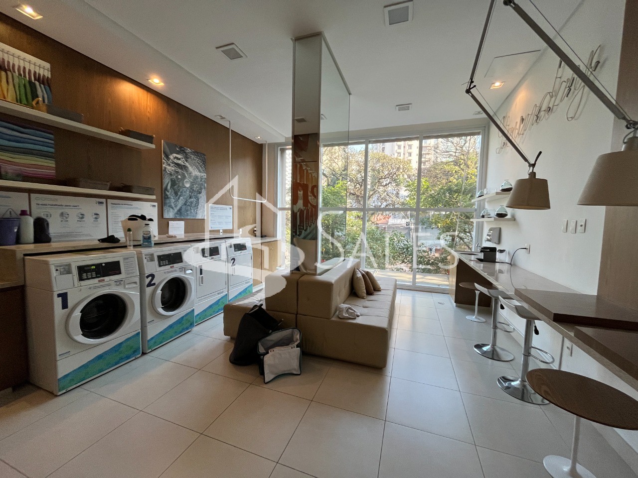 Apartamento para alugar com 1 quarto, 43m² - Foto 12