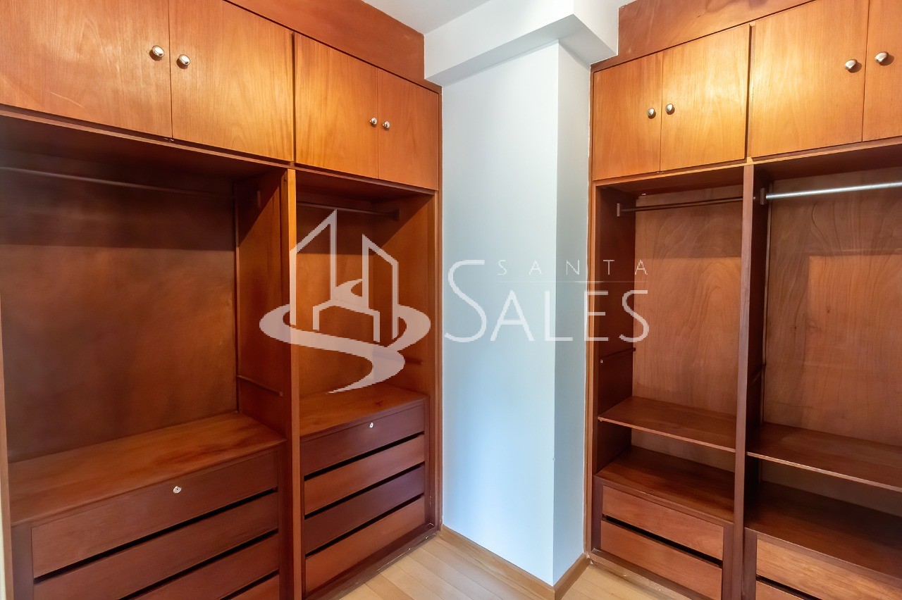 Apartamento para alugar com 3 quartos, 240m² - Foto 23