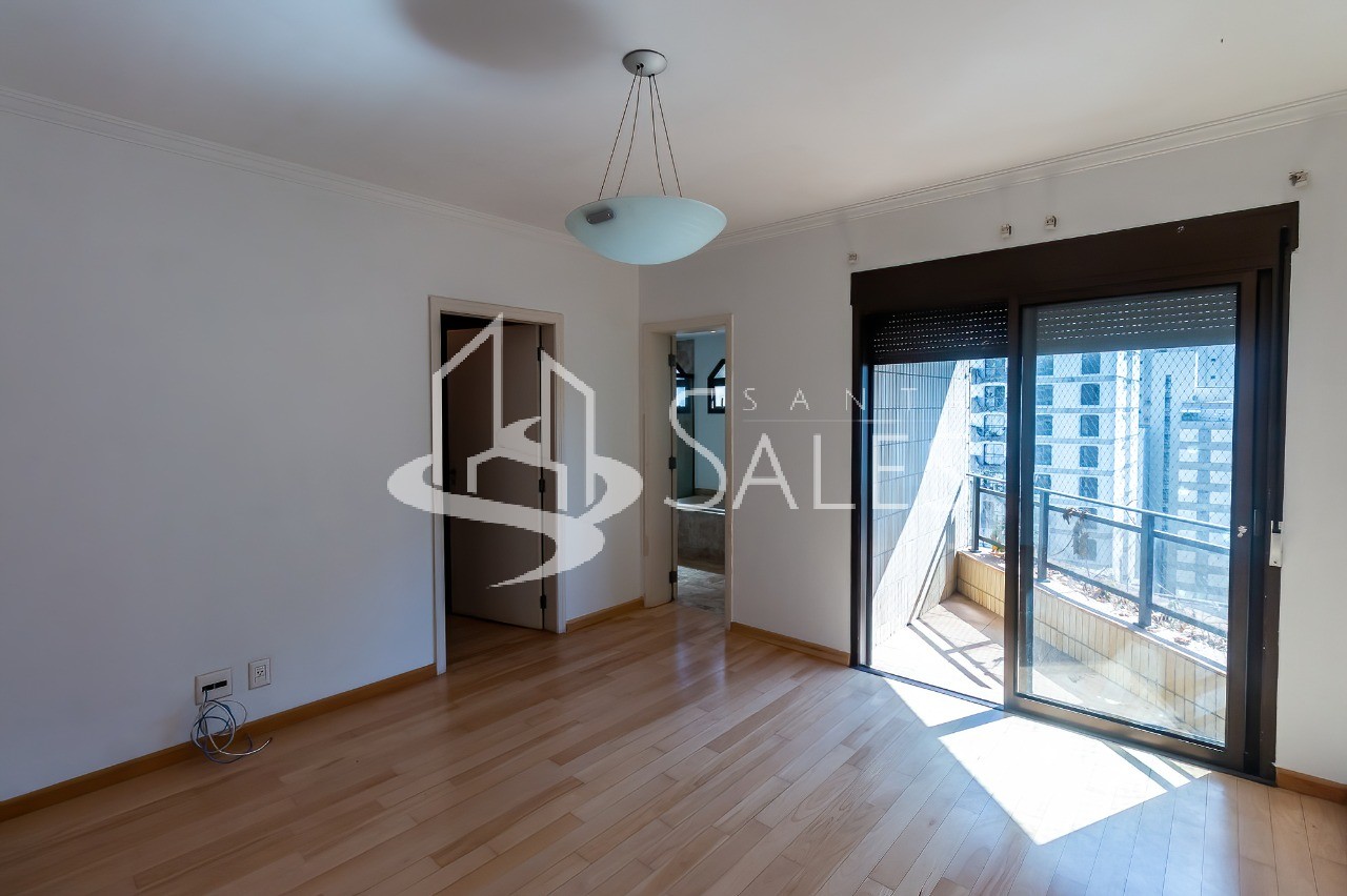 Apartamento para alugar com 3 quartos, 240m² - Foto 18