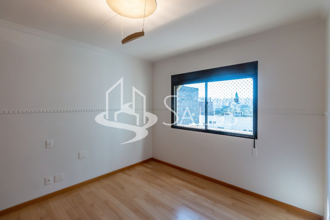 Apartamento para alugar com 3 quartos, 240m² - Foto 25