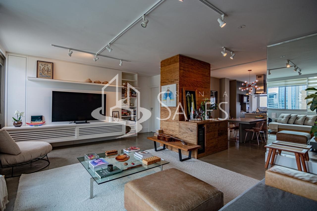 Apartamento para alugar com 2 quartos, 131m² - Foto 2