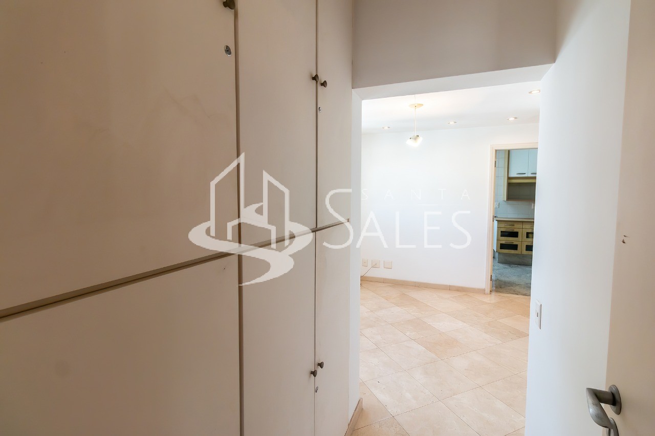 Apartamento para alugar com 3 quartos, 240m² - Foto 29