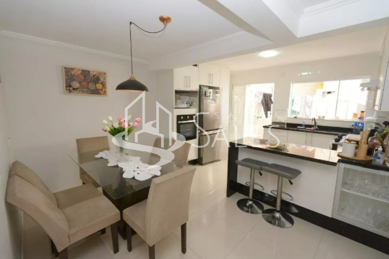 Casa, 7 quartos, 333 m² - Foto 1